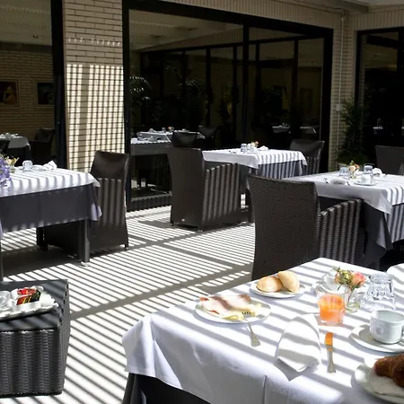 Hotel Leonardo Da Vinci 3*