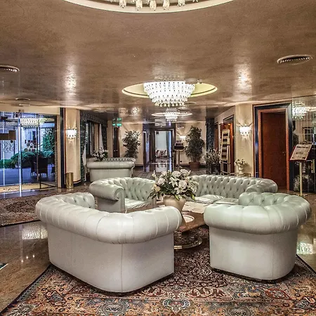 Leonardo Da Vinci Hotel 3*