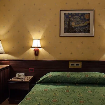 Leonardo Da Vinci Hotel 3*