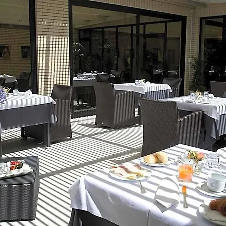 Hotel Leonardo Da Vinci 3*