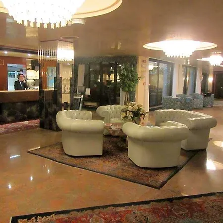 Hotel Leonardo Da Vinci 3*
