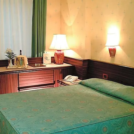 Leonardo Da Vinci Hotel 3*