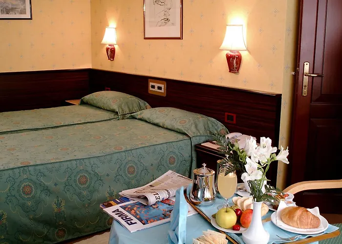 Leonardo Da Vinci Hotel 3*